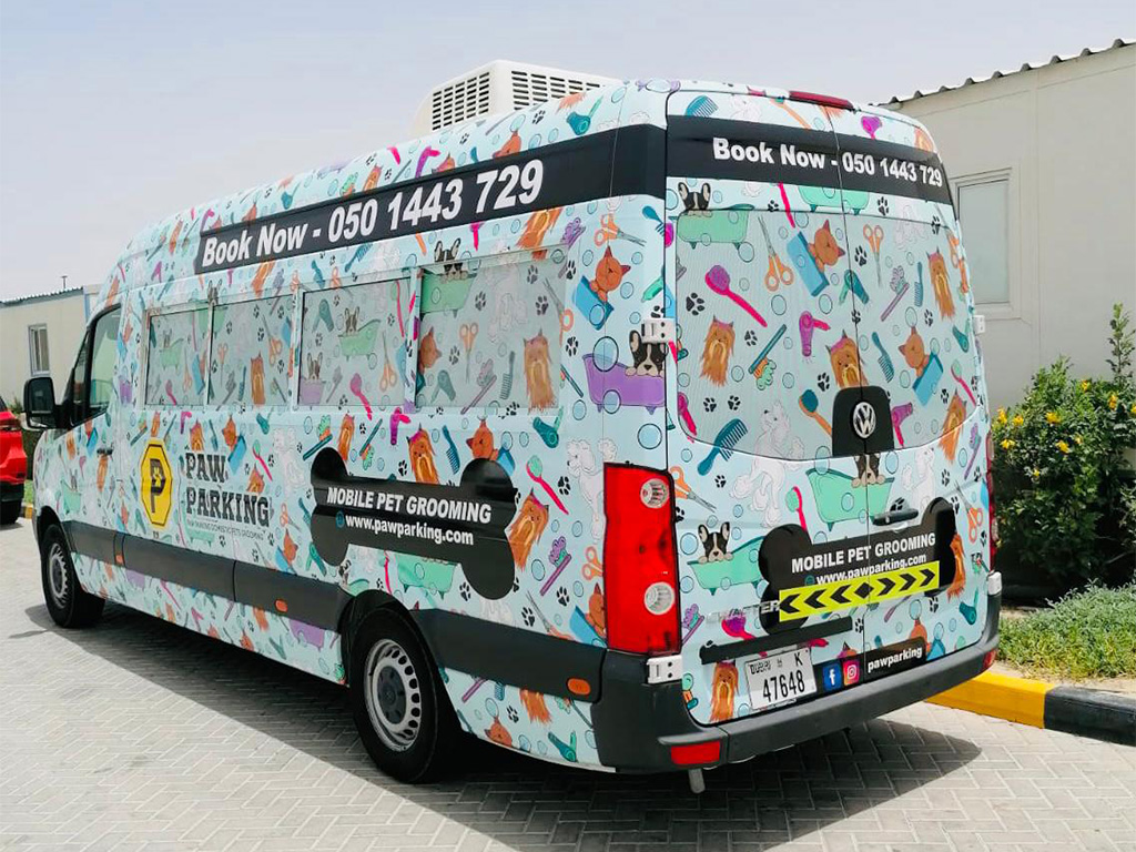 Prada mobile sales pet grooming